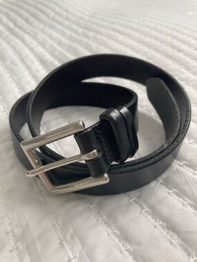GAP Women's Black 1 Inch Leather Belt with Silver Buckle Size M